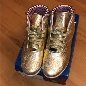 Melody Ehsani Reebok’s!!!